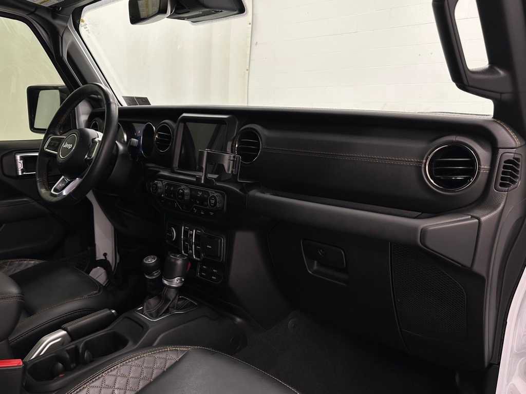 Used 2021 Jeep Wrangler Unlimited Sahara image 16