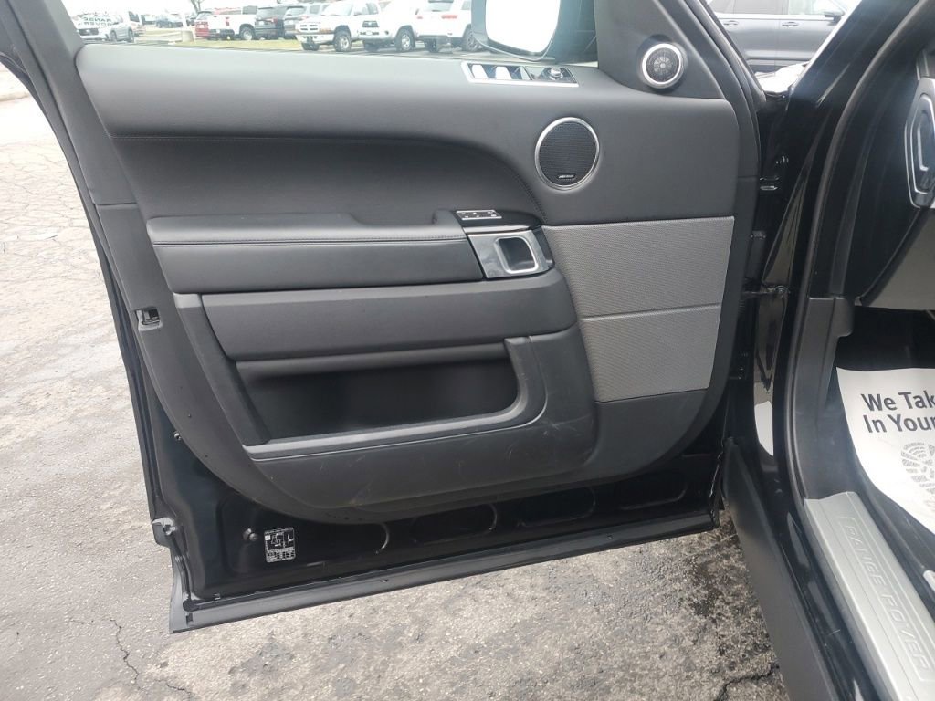 Used 2021 Land Rover Range Rover Sport HSE Silver Edition image 13