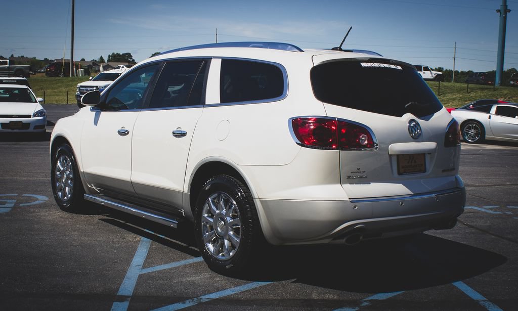 Used 2012 Buick Enclave Leather w/ LPO, Cargo Convenience Pkg FWD image 24
