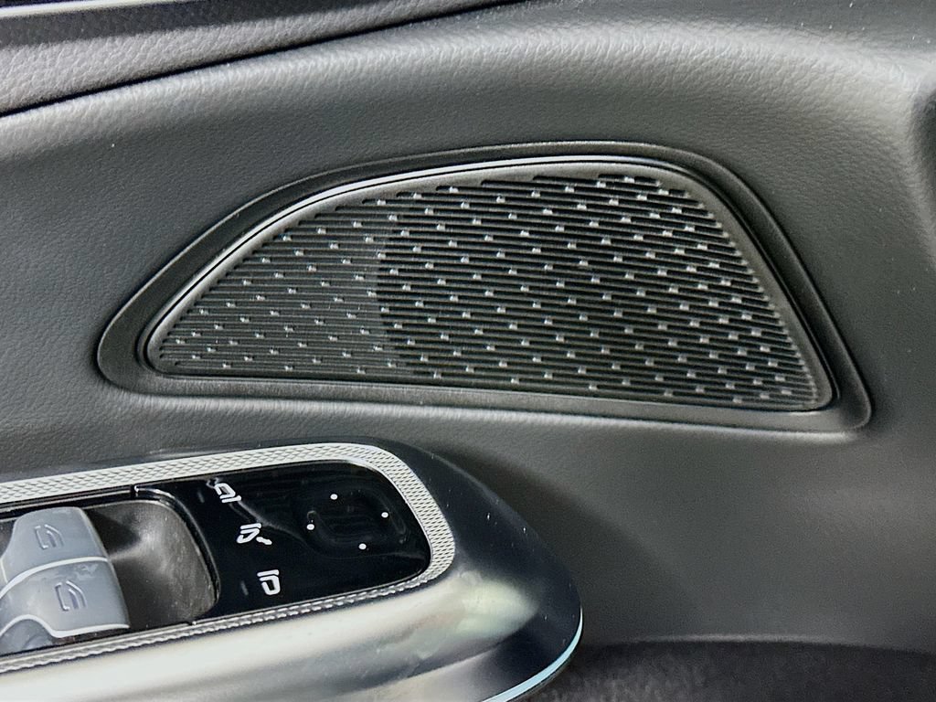 Used 2025 Mercedes-Benz E 350 Sedan image 19