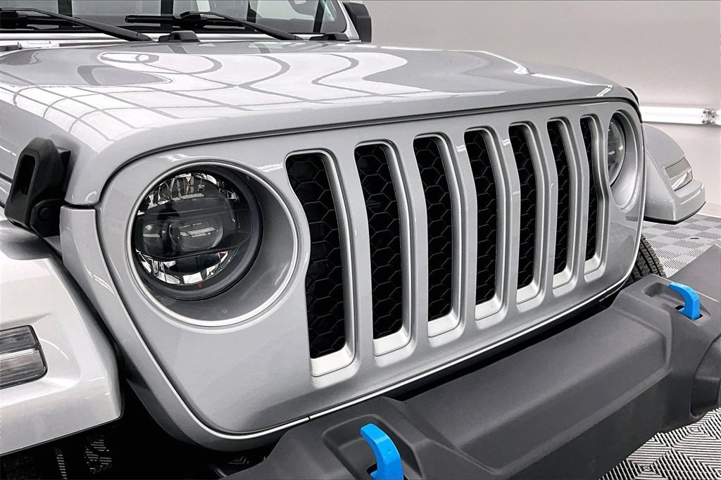Used 2023 Jeep Wrangler Unlimited Sahara image 28