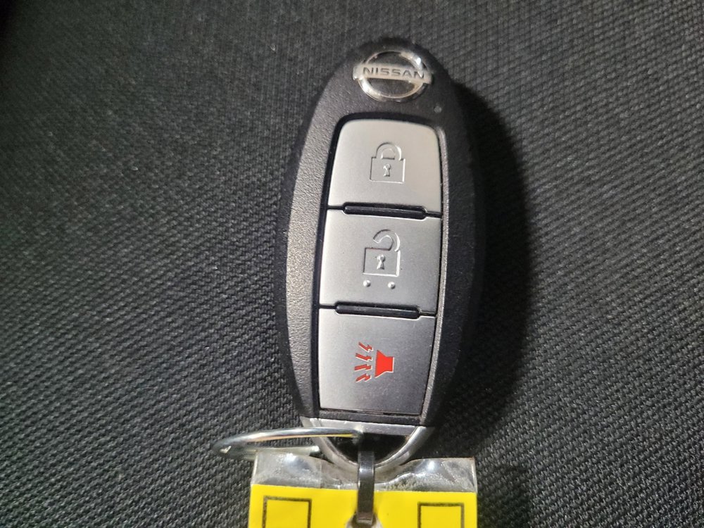 Used 2019 Nissan Pathfinder S FWD image 32