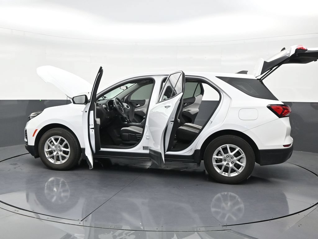 Used 2024 Chevrolet Equinox LS w/ LS Convenience Package FWD image 27