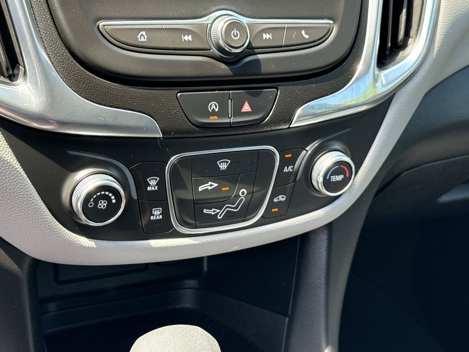 Used 2022 Chevrolet Equinox LS w/ LS Convenience Package FWD image 7