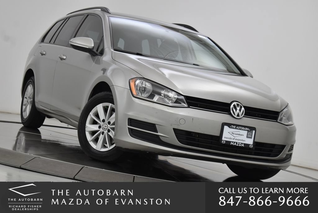 Used 2016 Volkswagen Golf S FWD image 3