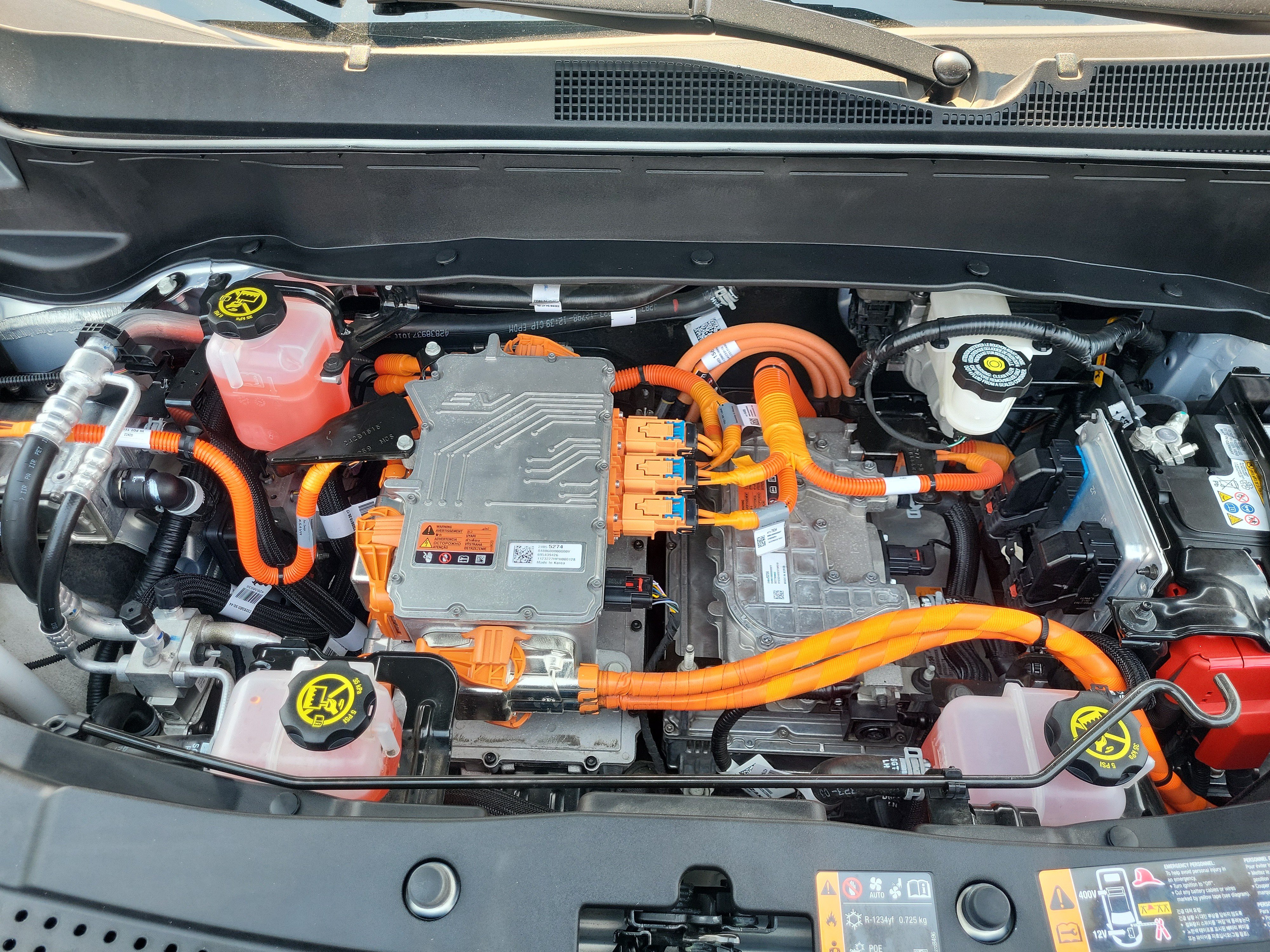 Used 2023 Chevrolet Bolt EUV LT FWD image 23