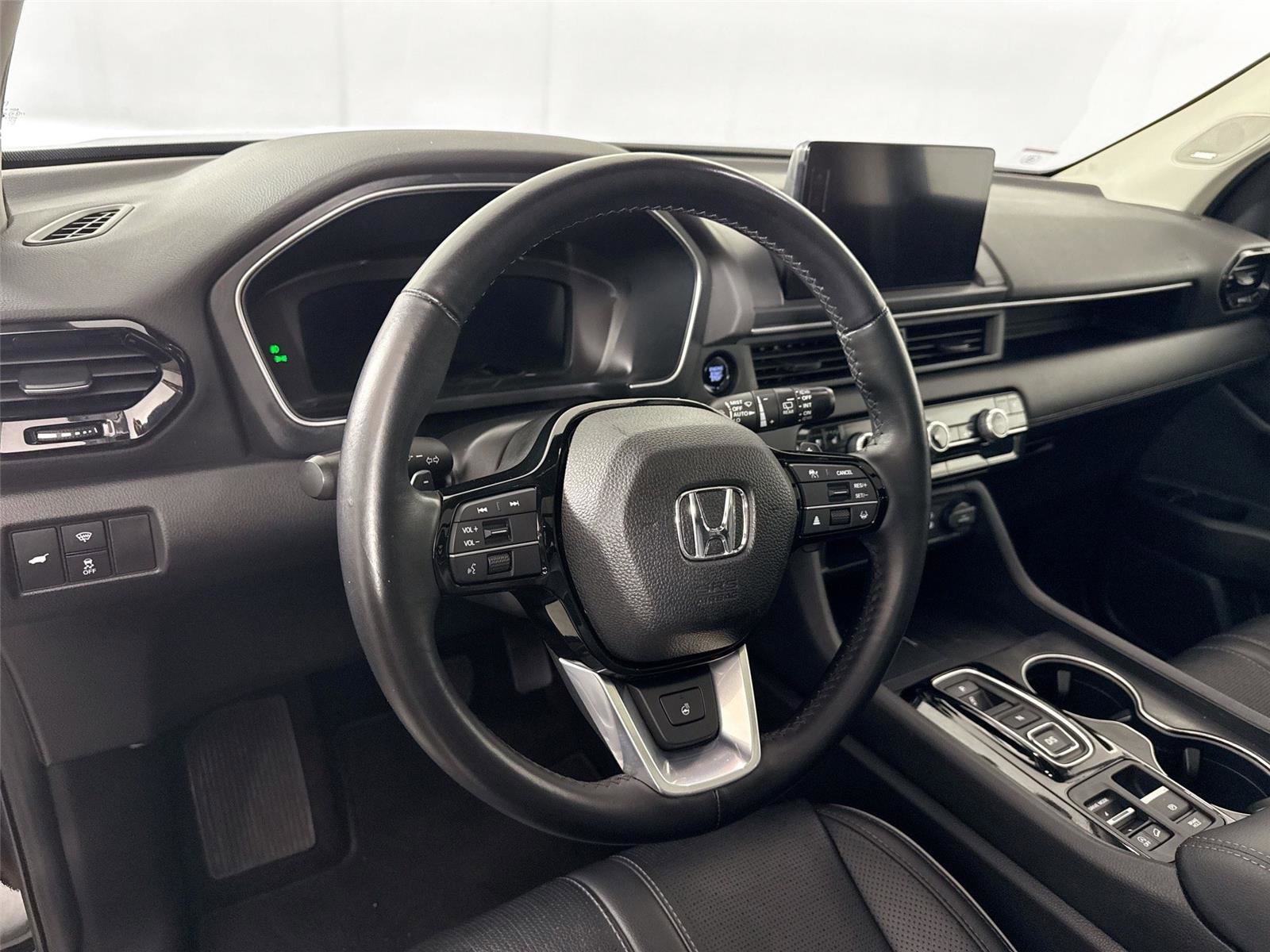 Used 2023 Honda Pilot Elite image 4