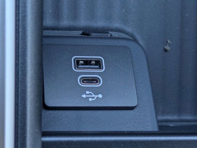 New 2026 Ford Expedition Active image 23