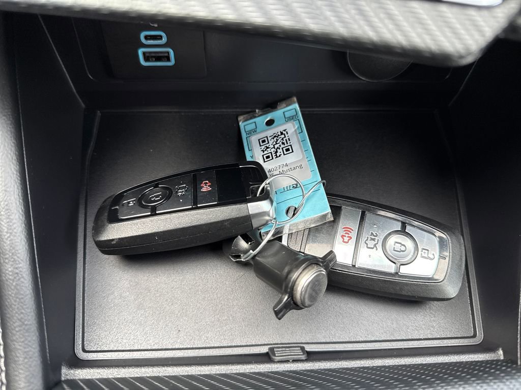 Used 2025 Ford Mustang GT Premium image 28