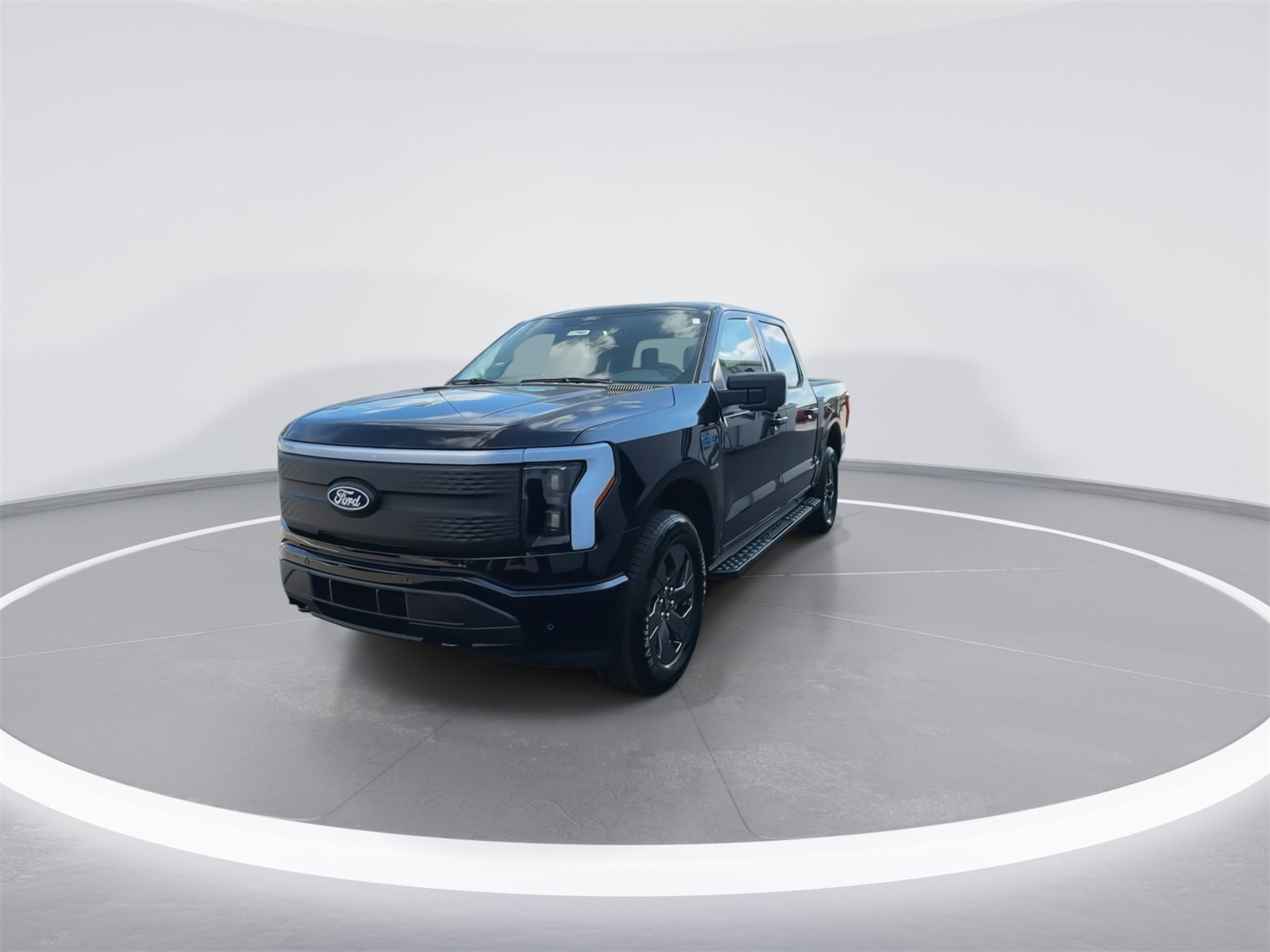New 2025 Ford F150 Lightning Flash image 3