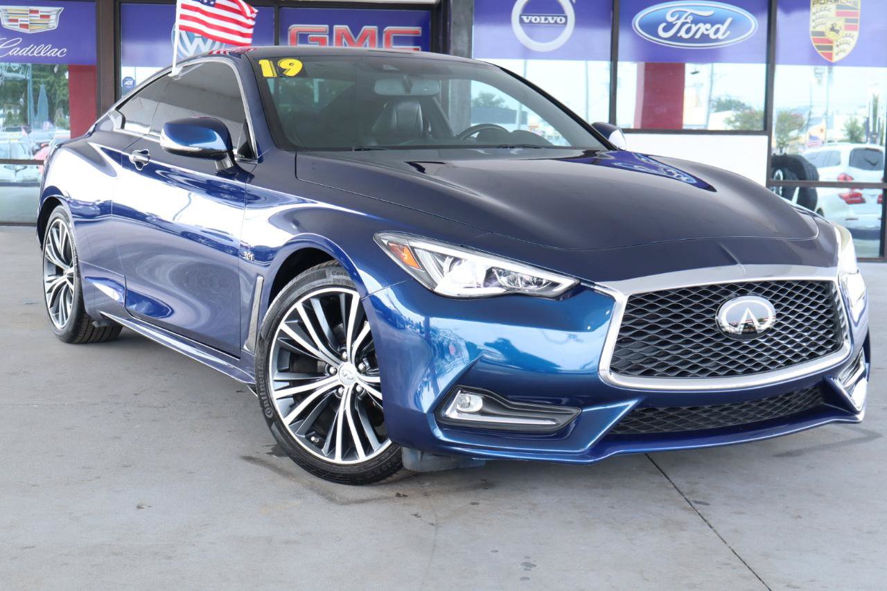 Used 2019 INFINITI Q60 3.0t Luxe w/ Essential Package AWD/4WD image 2