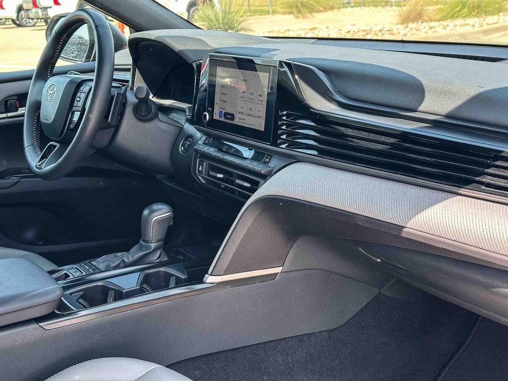 Used 2025 Toyota Camry SE w/ Convenience Package FWD image 20