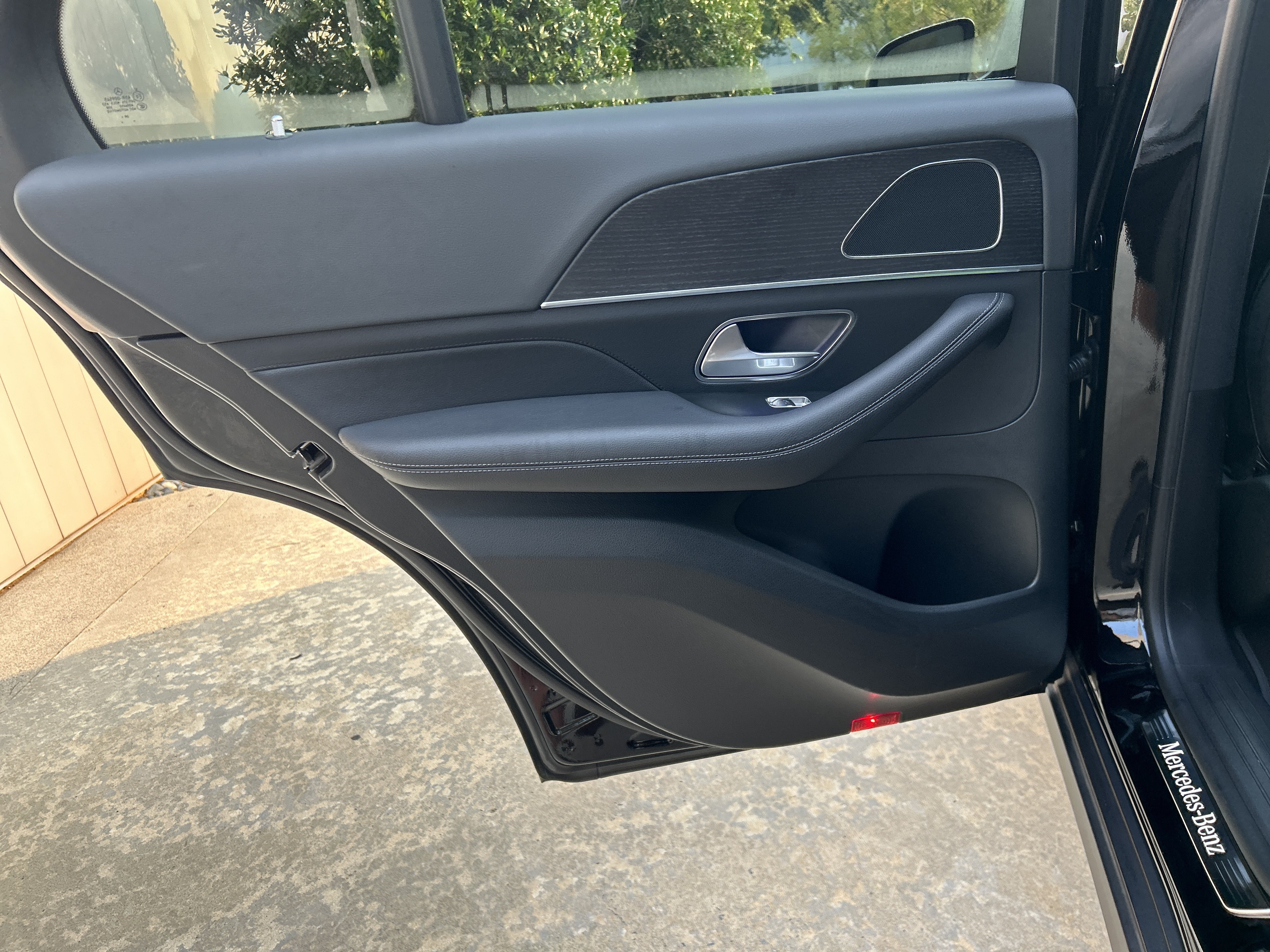 Certified 2025 Mercedes-Benz GLE 350 4MATIC image 37