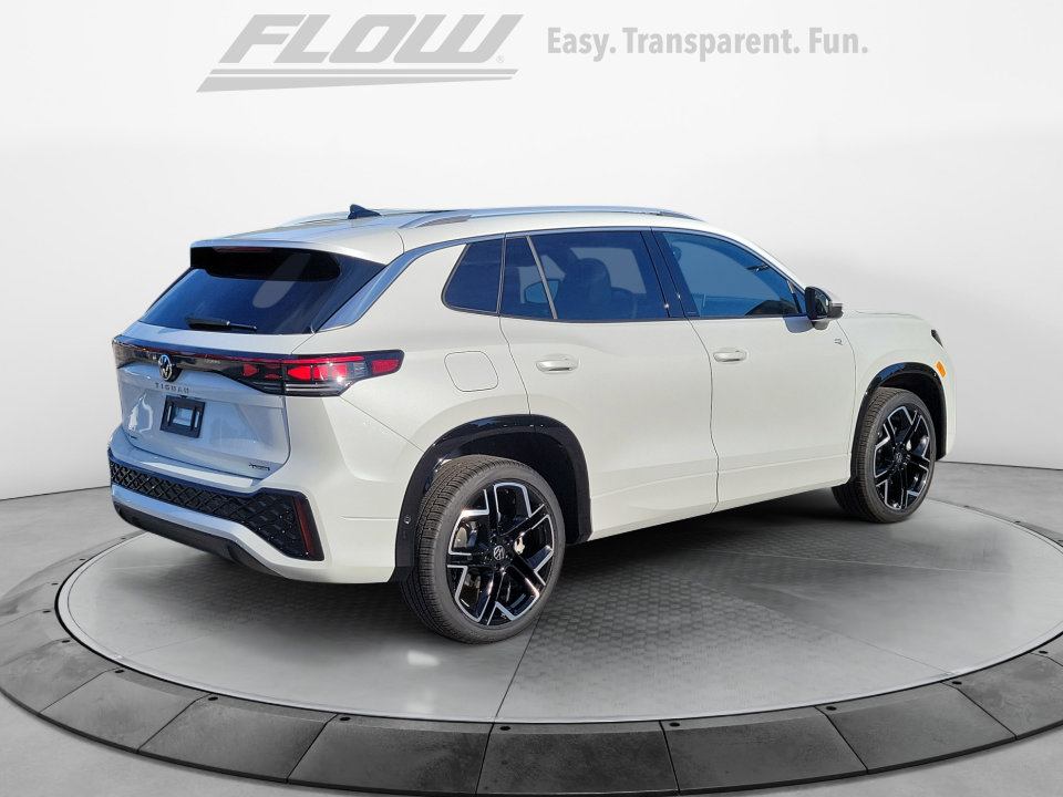 New 2026 Volkswagen Tiguan SEL R-Line image 7