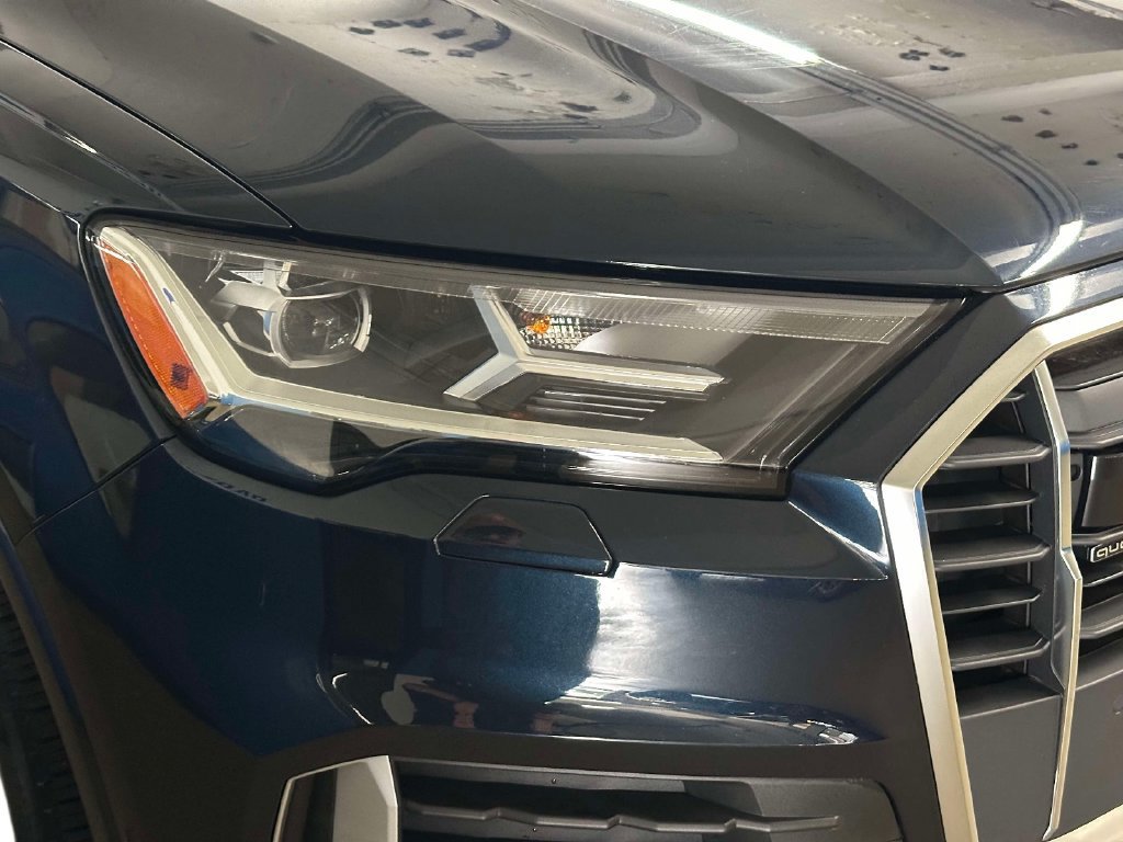Used 2023 Audi Q7 2.0T Premium w/ Convenience Package AWD/4WD image 11