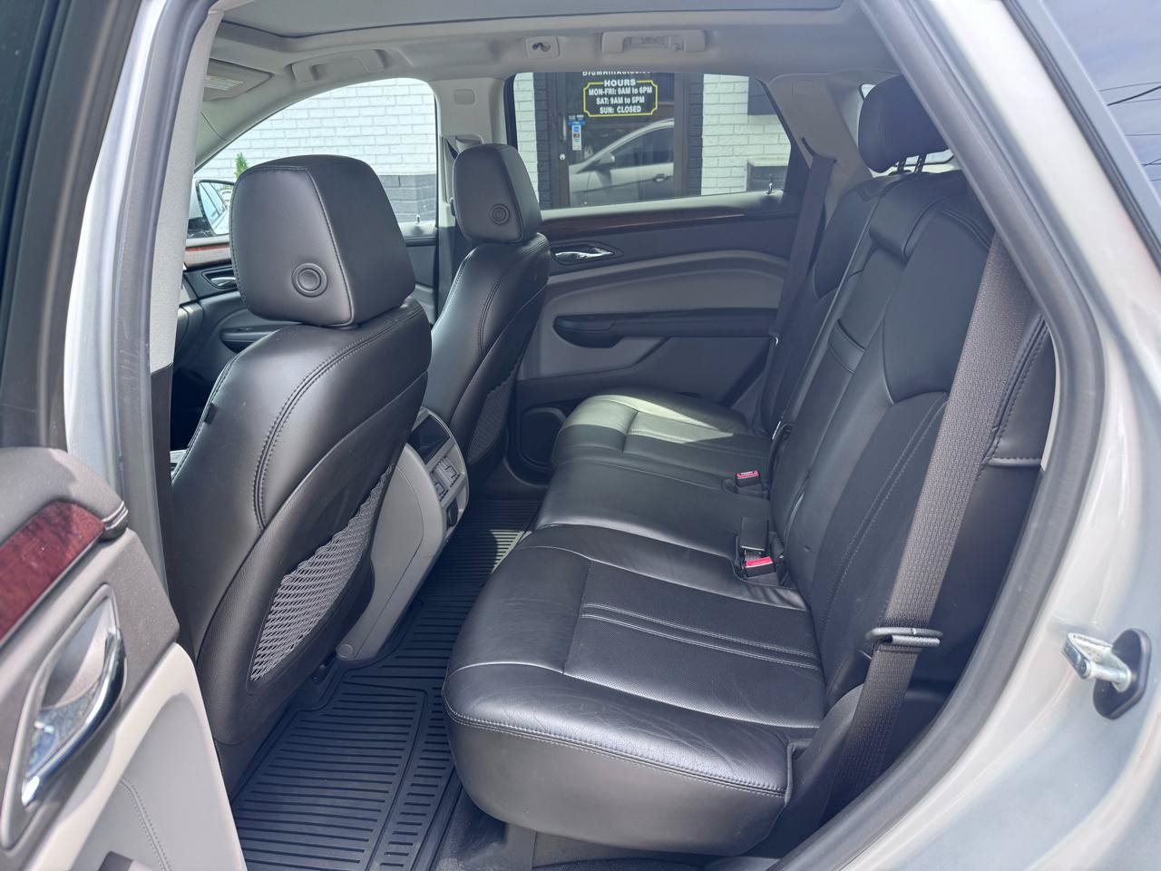 Used 2011 Cadillac SRX Luxury AWD/4WD image 16
