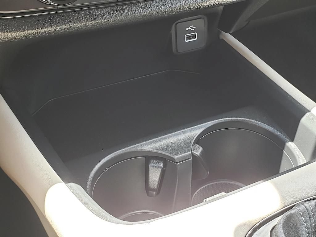Used 2023 Honda HR-V LX image 24