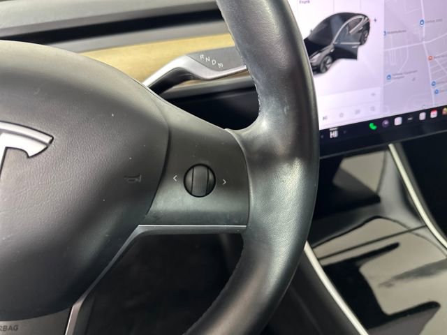 Used 2019 Tesla Model 3 Standard Range Plus image 16