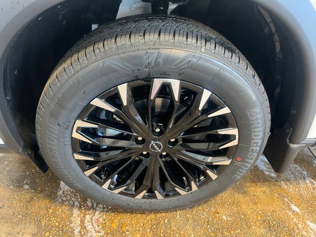 New 2026 Nissan Rogue Dark Armor FWD image 8