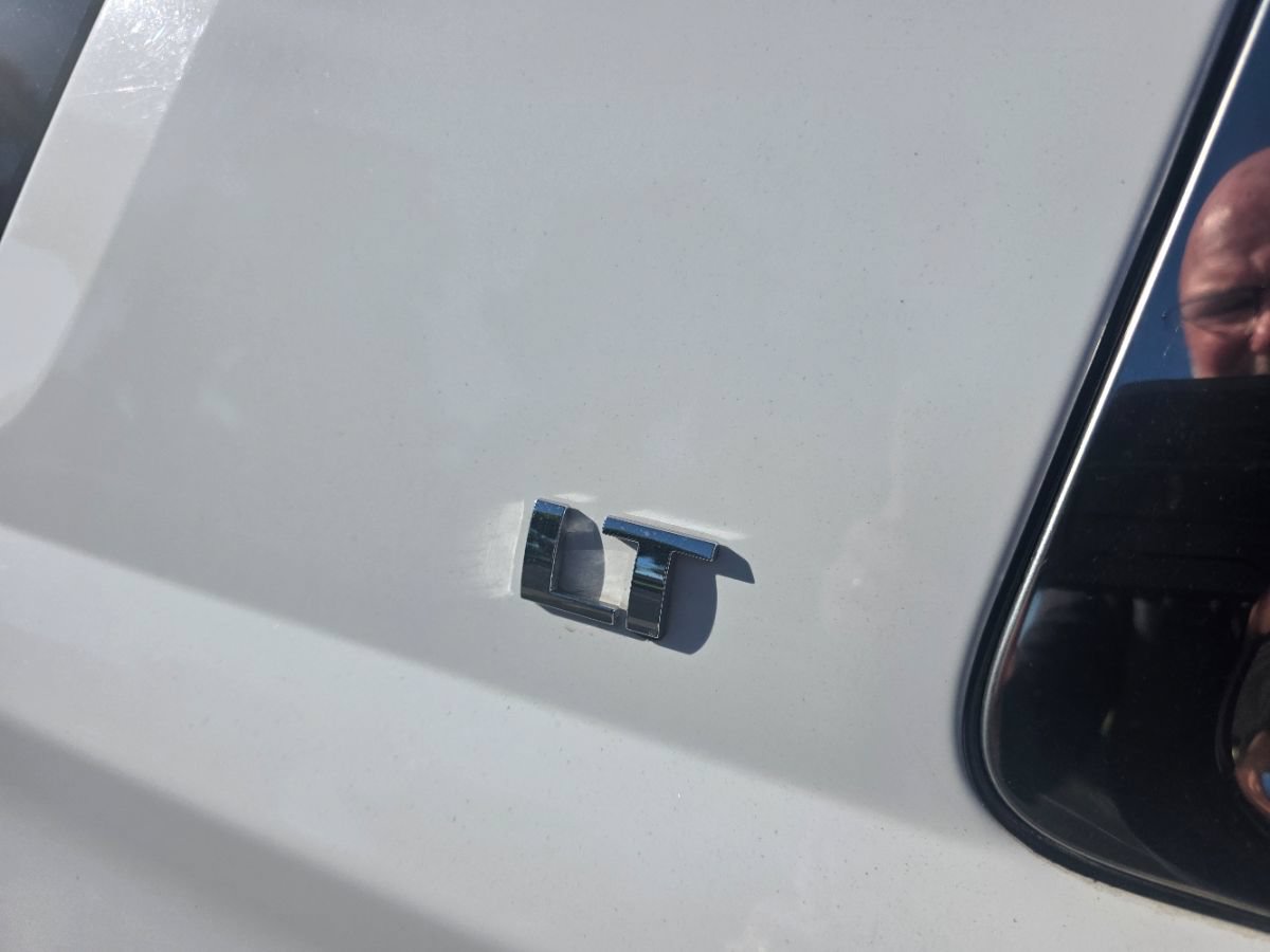 Used 2020 Chevrolet Suburban LT RWD image 6