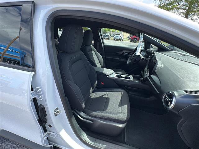 New 2026 Chevrolet Equinox EV LT w/ LPO, Blackout Package image 14