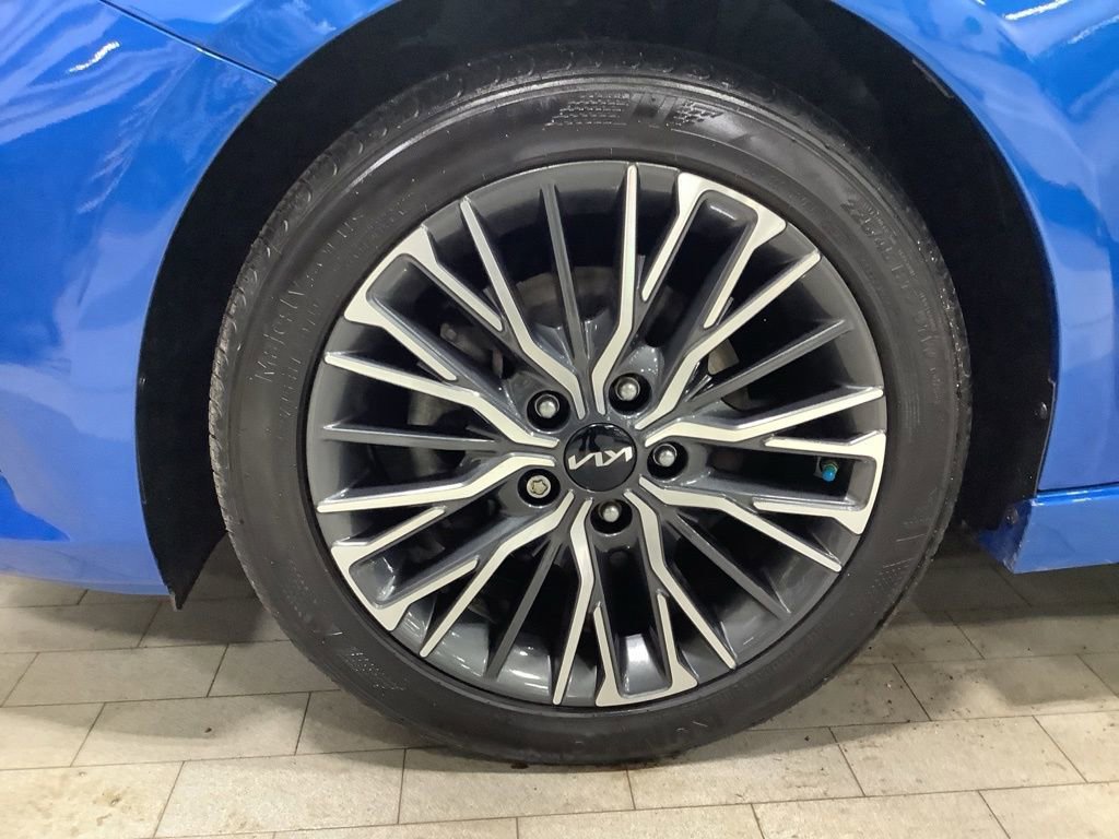 Certified 2023 Kia Forte GT-Line image 21
