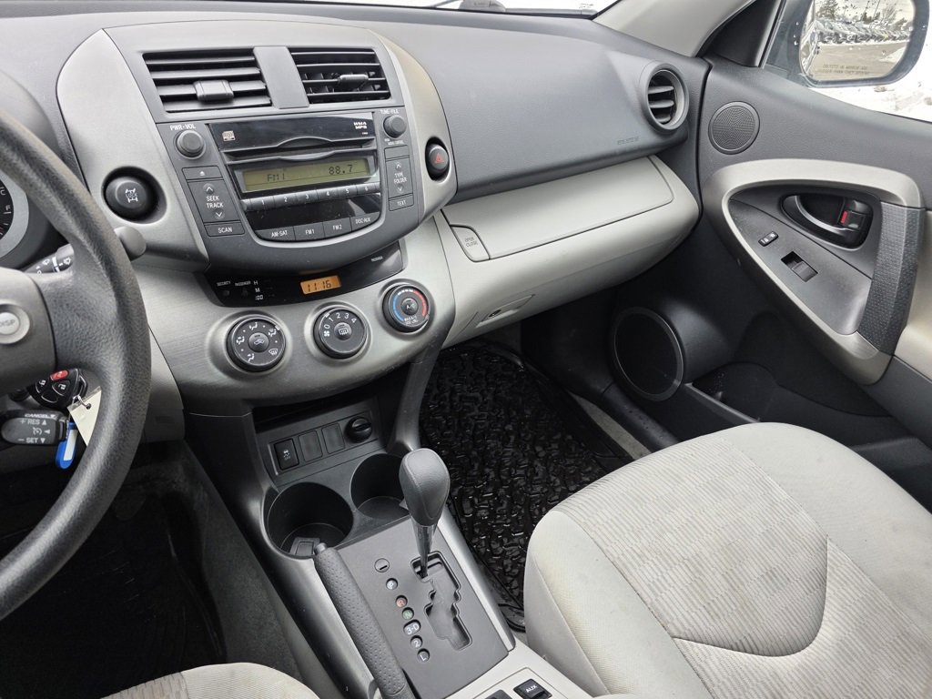 Used 2011 Toyota RAV4 4WD image 27
