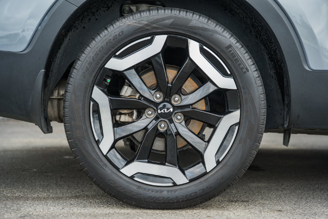 Used 2025 Kia Telluride S AWD/4WD image 23