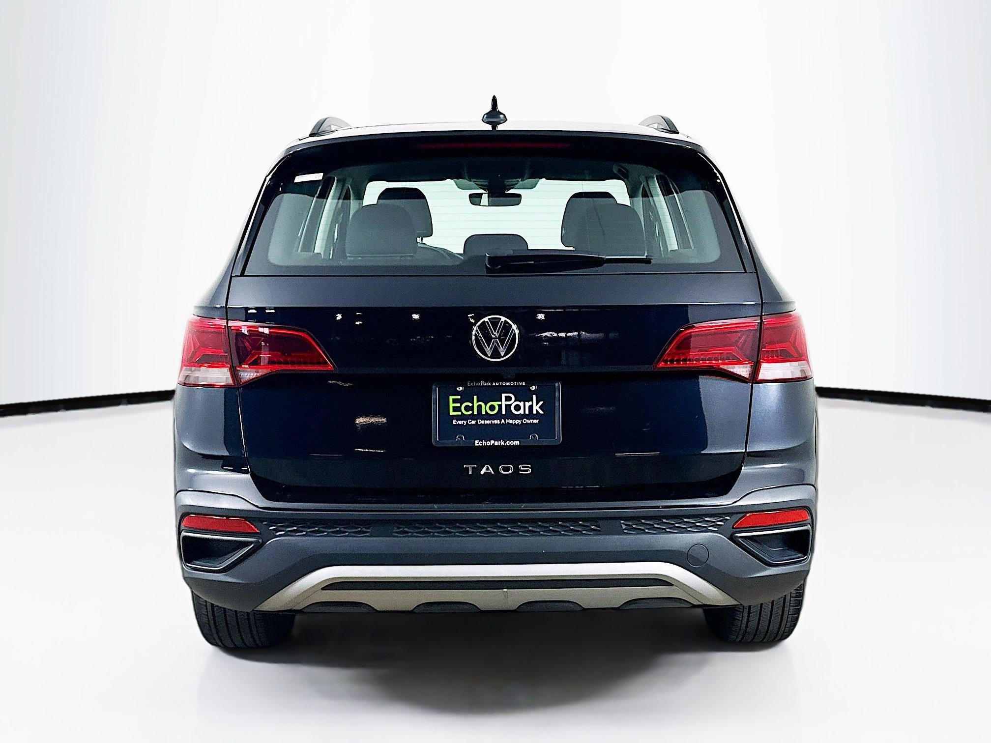 Used 2024 Volkswagen Taos S FWD image 7