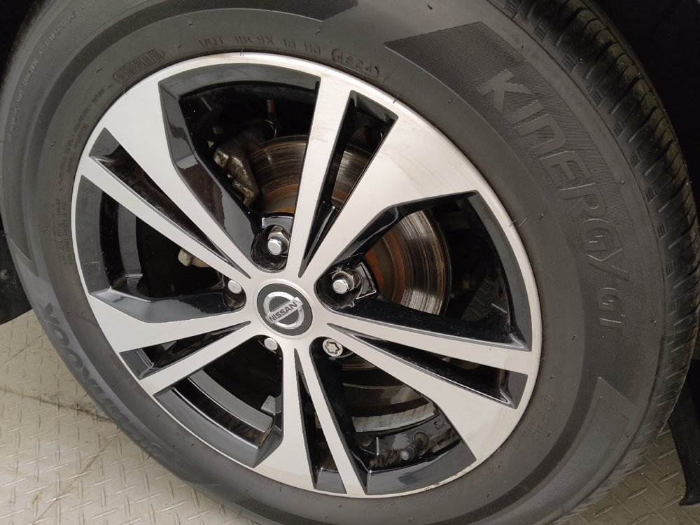 Used 2021 Nissan Sentra SV FWD image 31