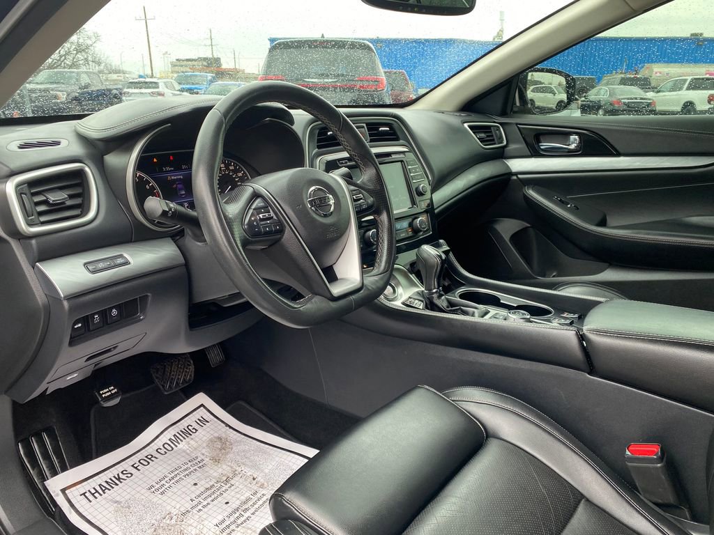 Used 2017 Nissan Maxima Platinum FWD image 9