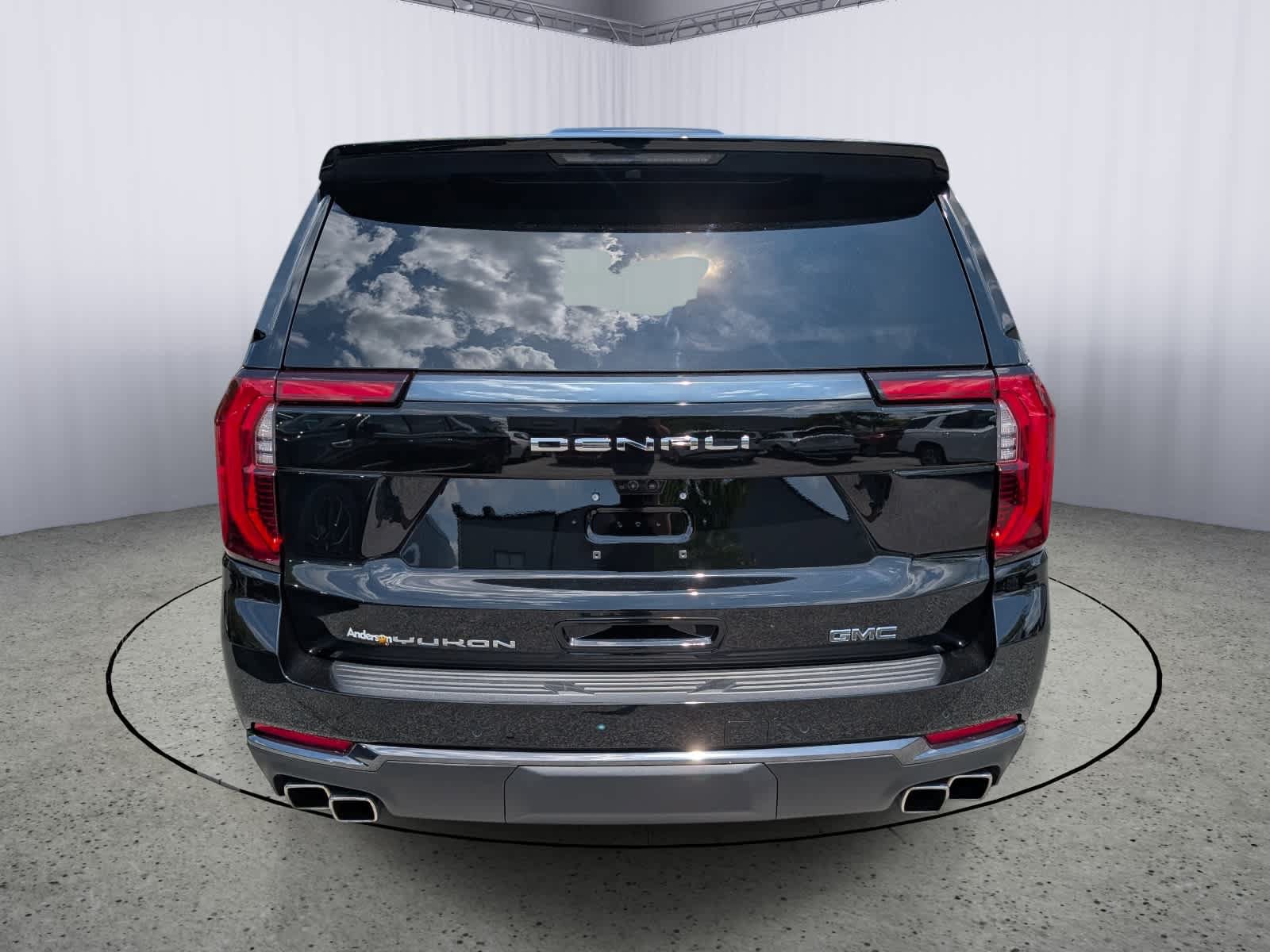 Certified 2026 GMC Yukon XL Denali Ultimate AWD/4WD image 4