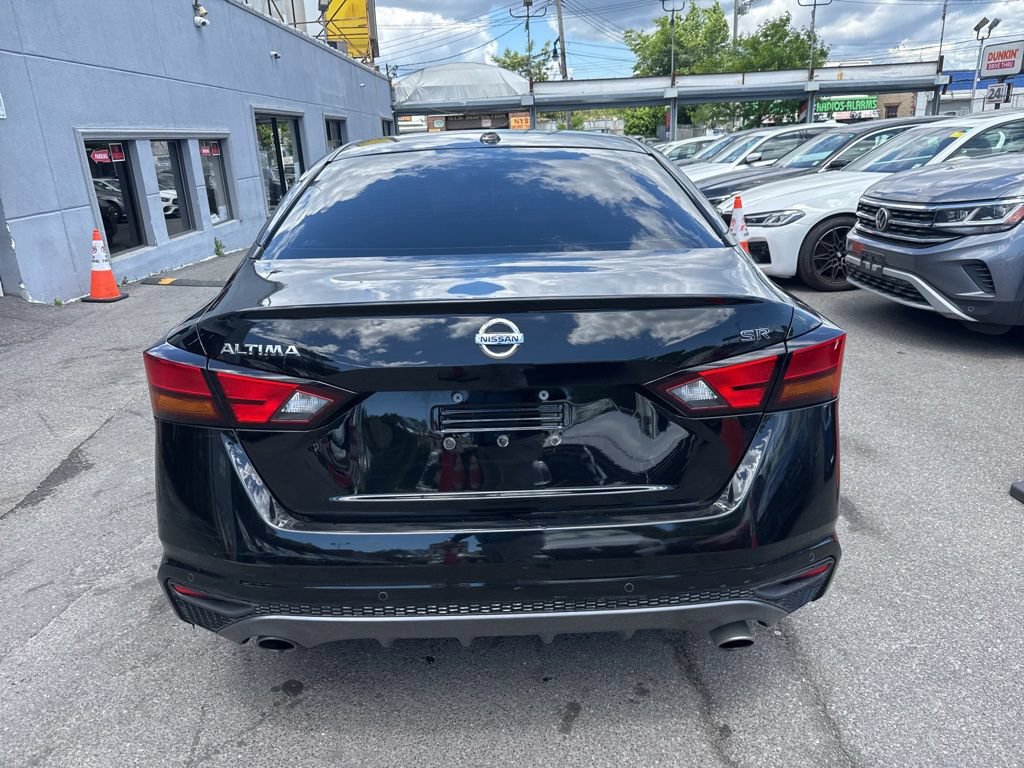 Used 2020 Nissan Altima 2.5 SR FWD image 5