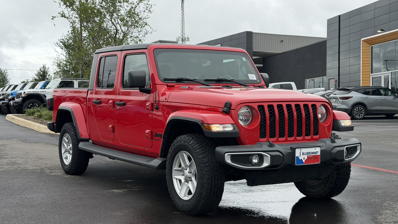 Certified 2021 Jeep Gladiator Sport AWD/4WD image 3