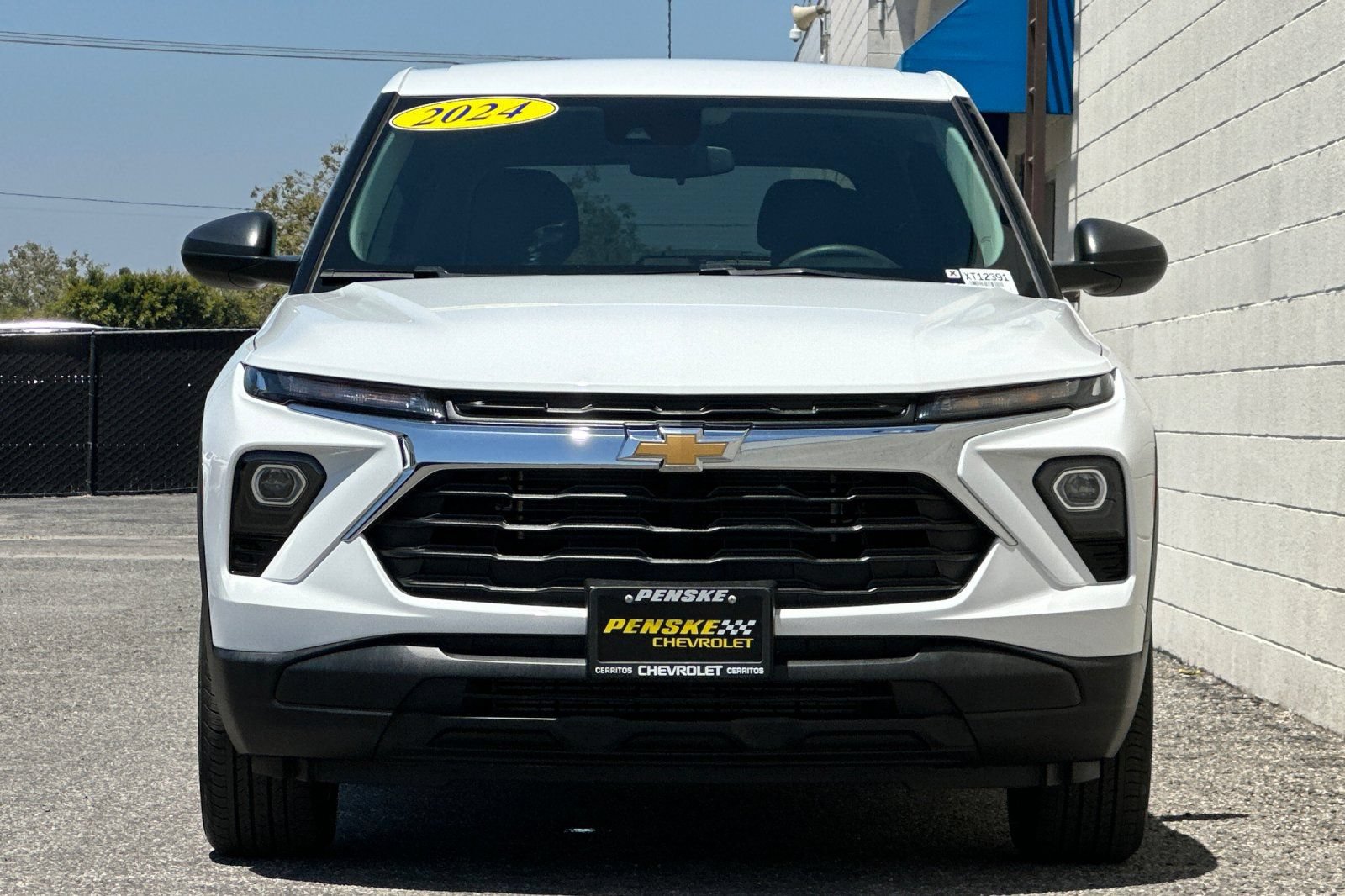 Certified 2024 Chevrolet TrailBlazer LS w/ LS Convenience Package FWD image 9