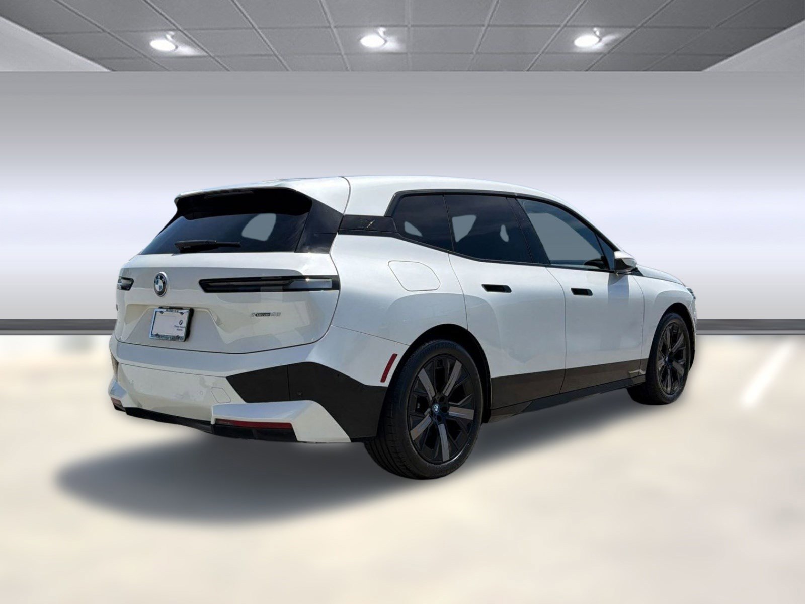 Certified 2023 BMW iX xDrive50 w/ Premium Package AWD/4WD image 8