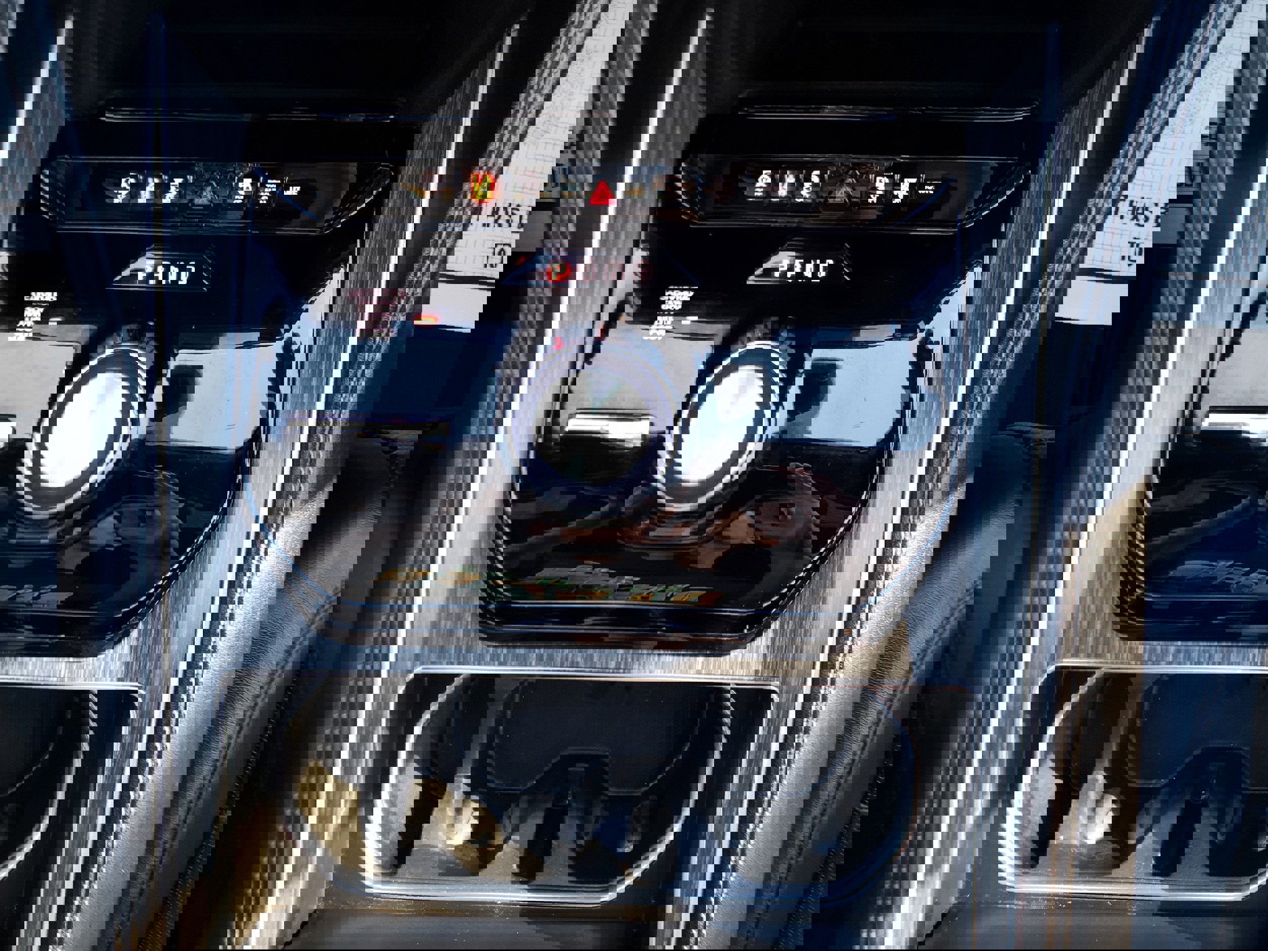 Used 2024 Jeep Wagoneer L Series II w/ Flexible Seating Group image 32