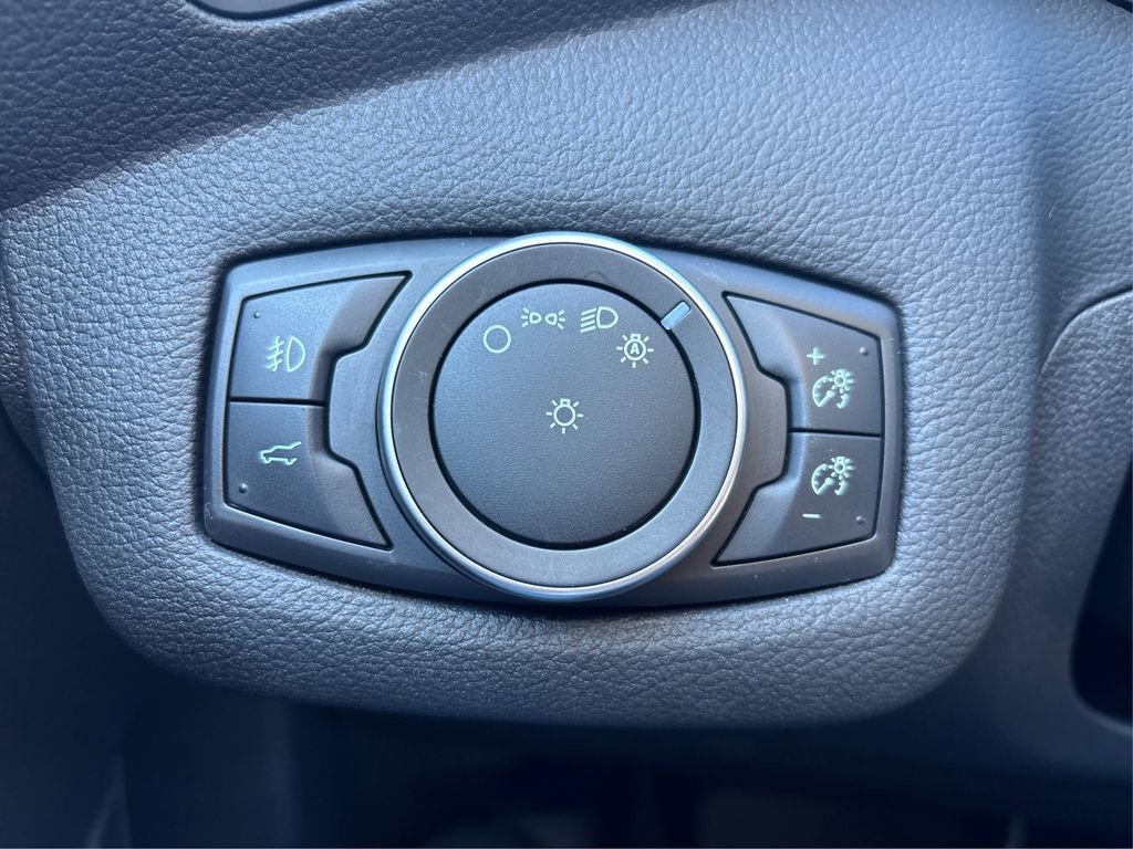 Used 2018 Ford Escape SE w/ SE Sync 3 Package image 24