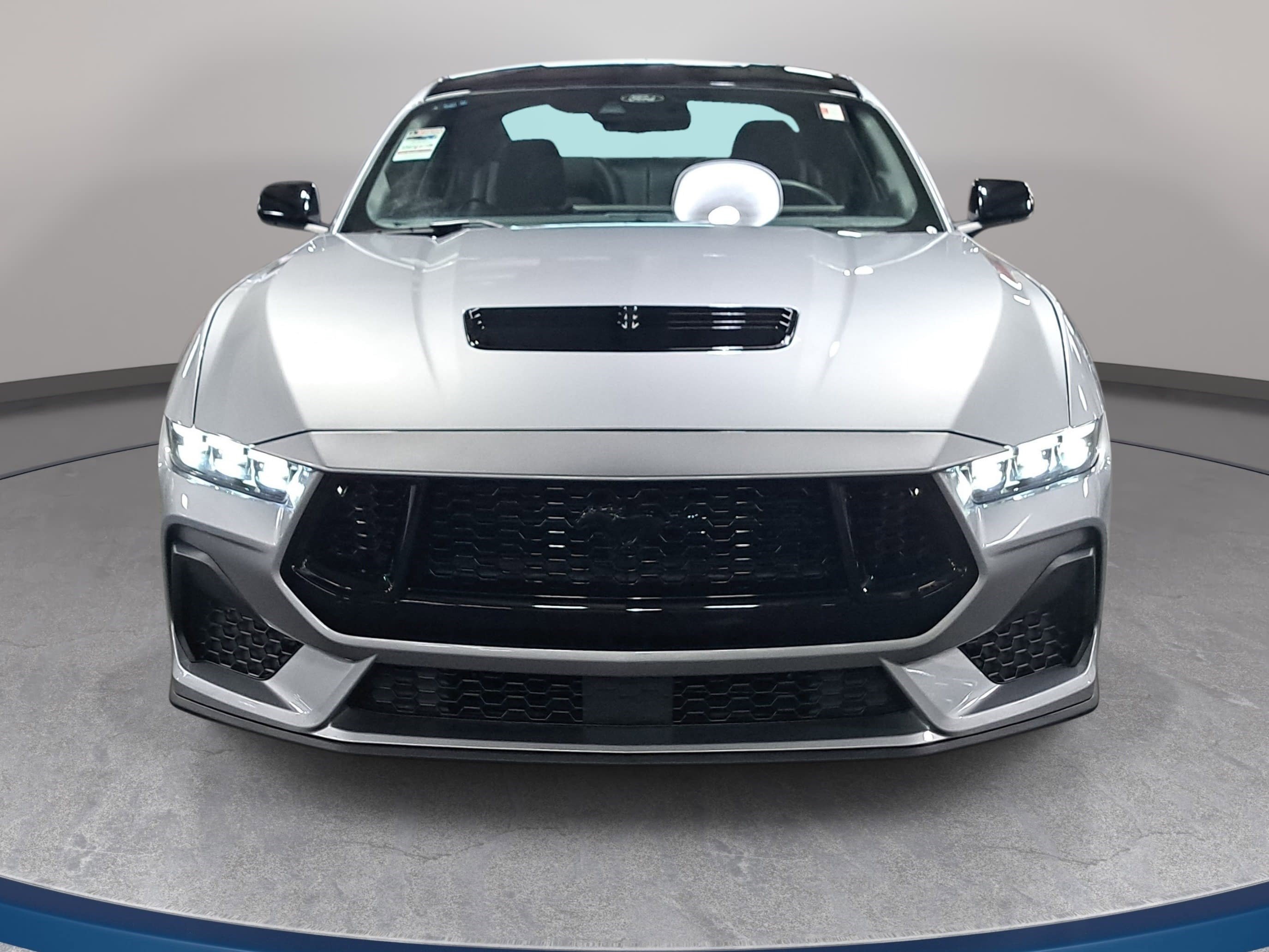 Used 2024 Ford Mustang GT RWD image 2