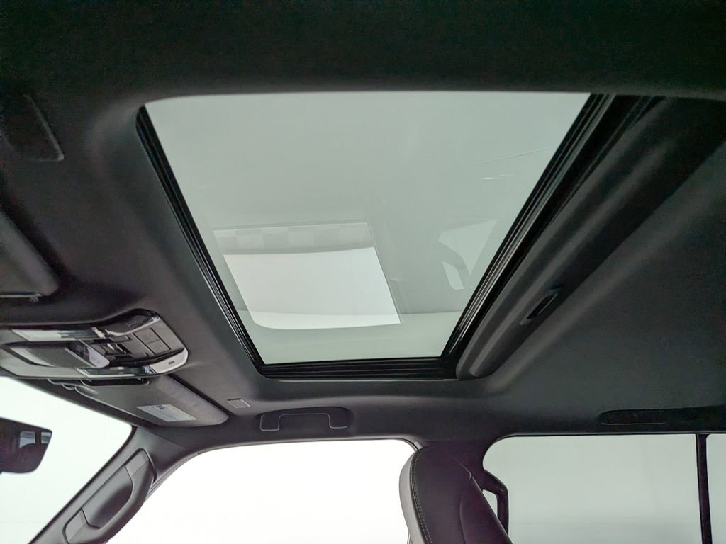 Certified 2024 Toyota Land Cruiser image 19