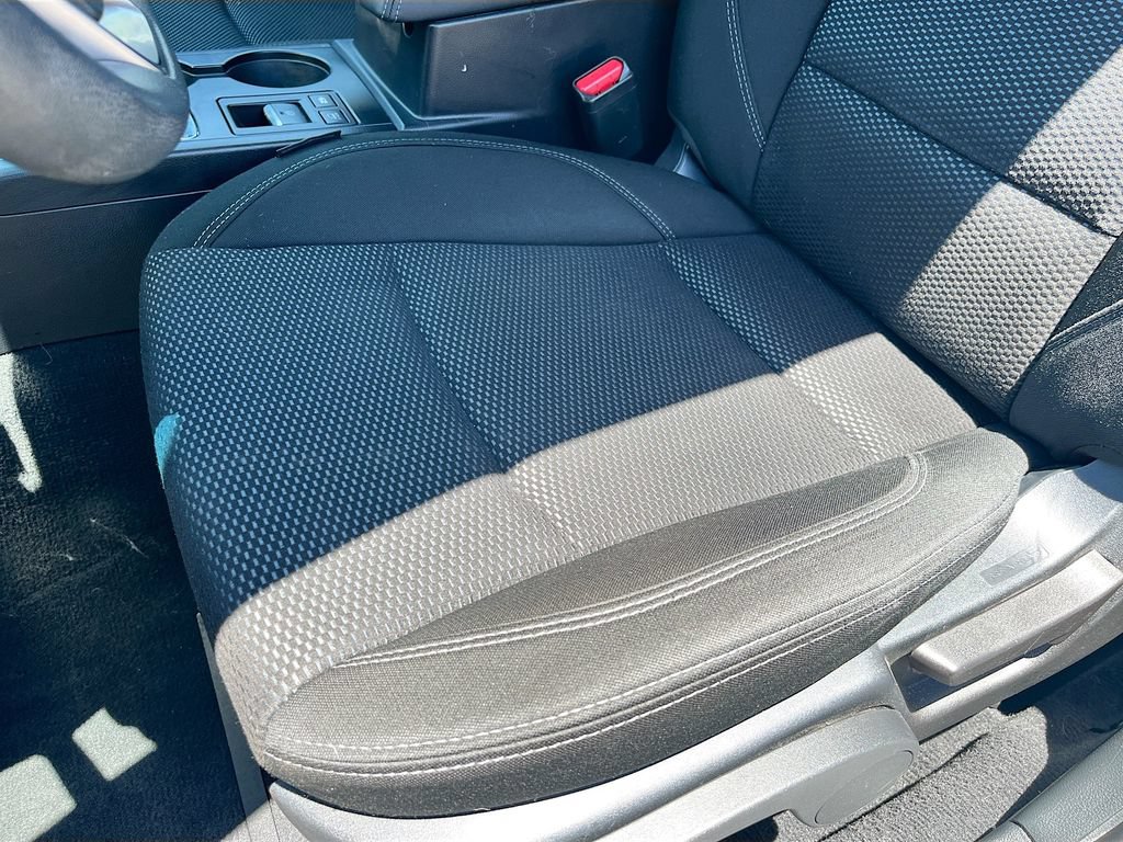 Used 2019 Subaru Outback 2.5i AWD/4WD image 18