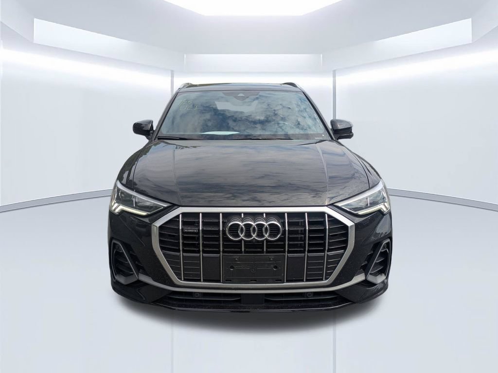 Used 2023 Audi Q3 2.0T Premium Plus w/ Premium Plus Package AWD/4WD image 8