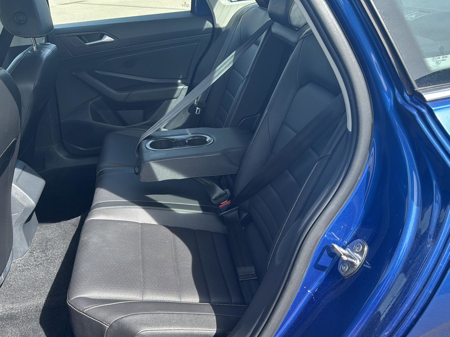 Used 2024 Volkswagen Jetta SE FWD image 10