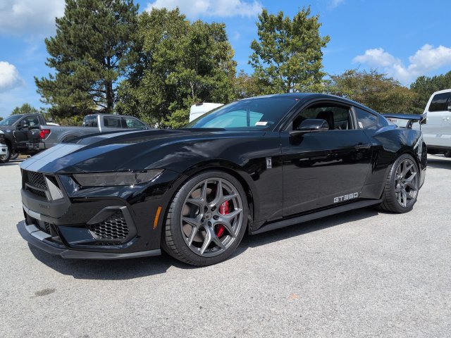 New 2026 Ford Mustang GT Premium w/ GT Performance Package RWD image 7