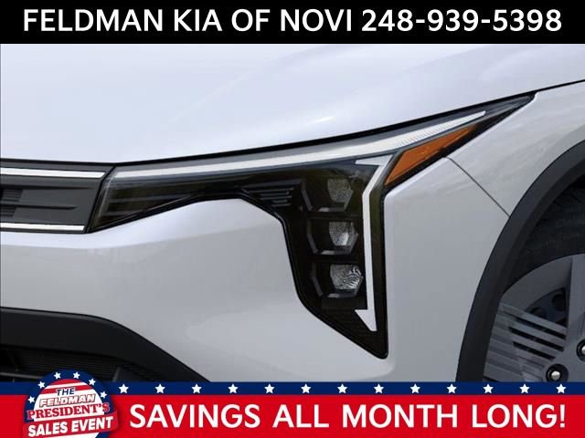 New 2025 Kia K4 LX image 10