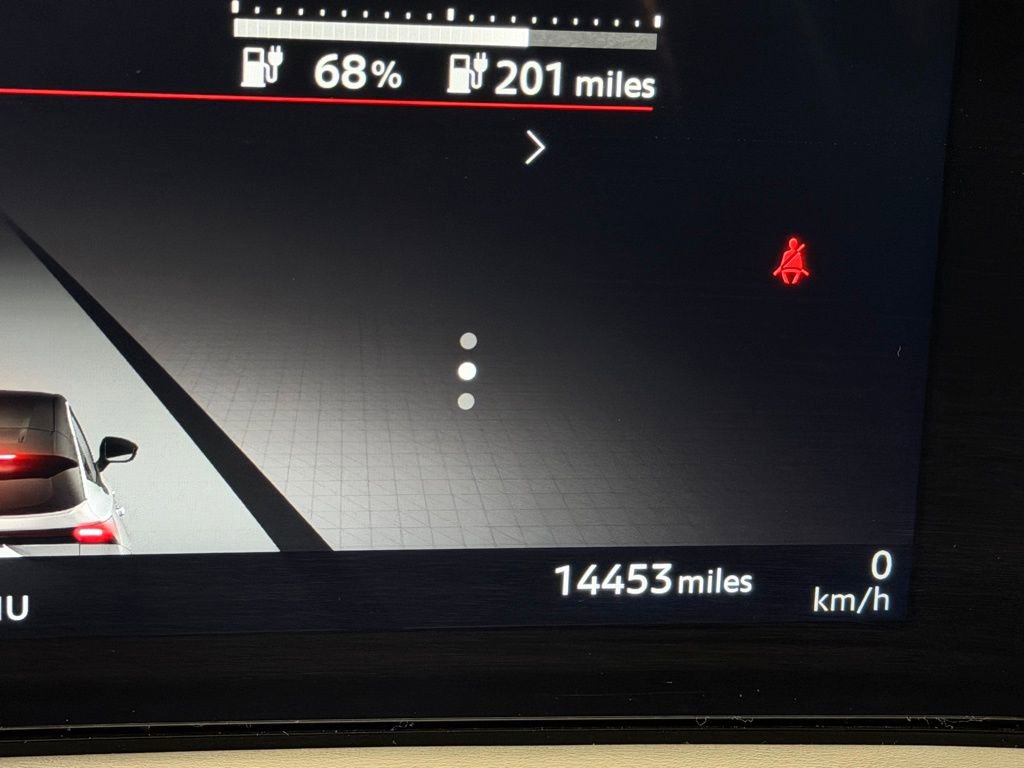 Used 2023 Nissan Ariya AWD image 16