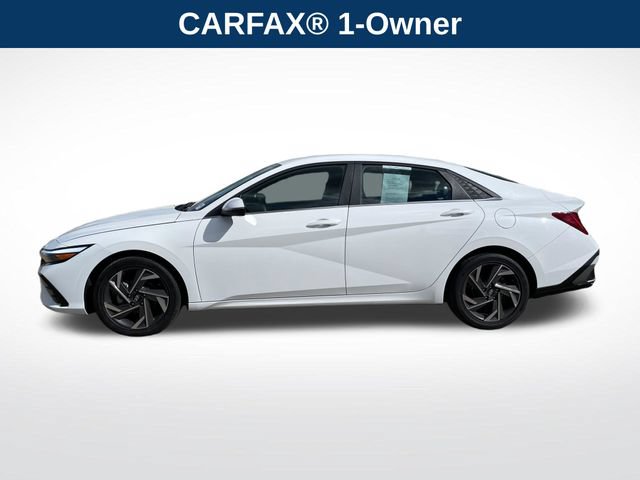 Used 2025 Hyundai Elantra Limited FWD image 2