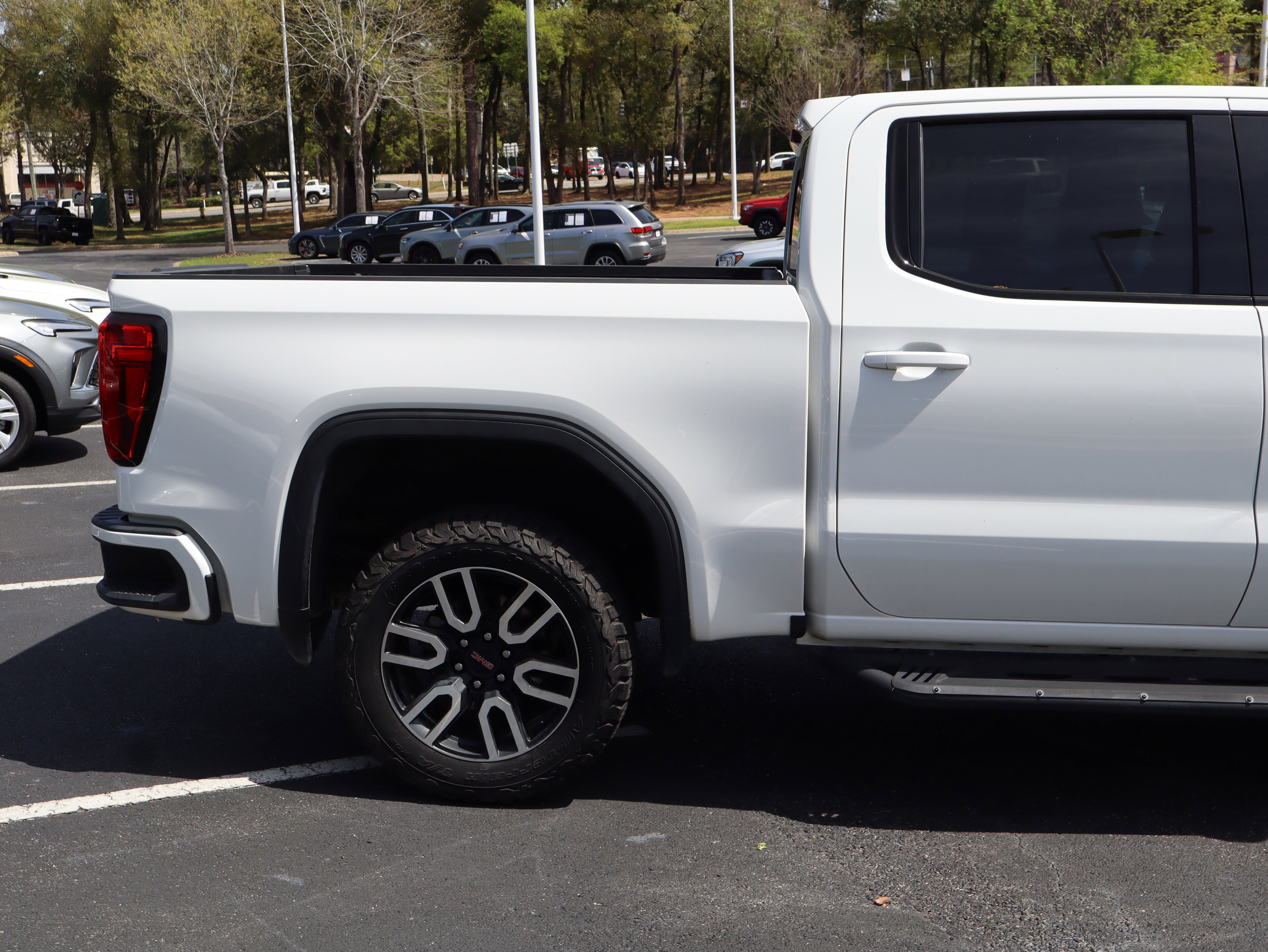 Used 2023 GMC Sierra 1500 AT4 w/ AT4 Premium Package image 10