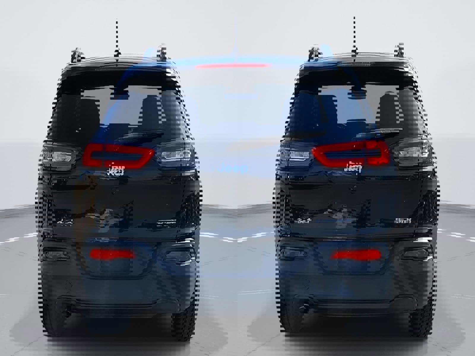 Used 2016 Jeep Cherokee Sport image 6