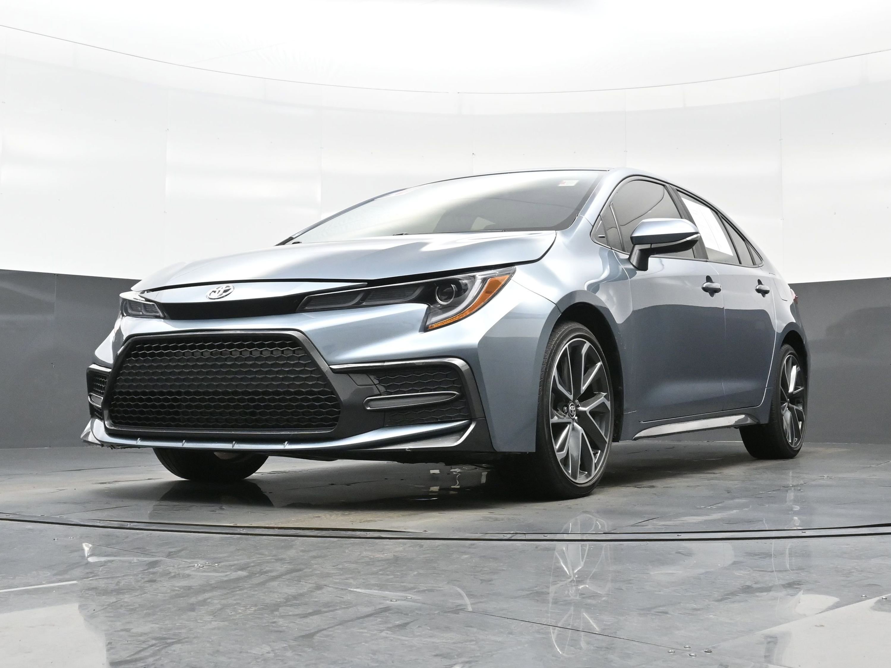 Used 2020 Toyota Corolla SE image 26